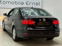 Gebraucht VW Jetta Comfortline 105 PS (77 kW) 2011 Deep black perleffekt Limousine