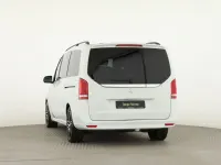 Gebraucht Mercedes V300 AMG line 237 PS (174 kW) 2023 Bergkristallweiss metallic Van / Kleinbus