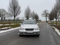 Gebraucht Mercedes 220 150 PS (110 kW) 2004 Silber Limousine