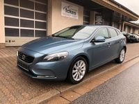 Gebraucht Volvo V40 Summum 114 PS (83 kW) 2013 Blau Limousine