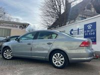 gebraucht VW Passat 1.6 TDI - Eisblau - Navi - Anhängerkupplung