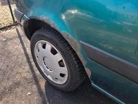 Gebraucht Ford Fiesta 60 PS (44 kW) 2001 Grün Kleinwagen