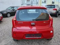 Gebraucht Kia Picanto 86 PS (63 kW) 2013 Rot (metallic) Kleinwagen