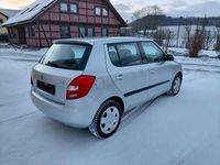 Gebraucht Skoda Fabia Ambiente 69 PS (50 kW) 2008 Silber Kleinwagen