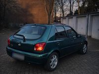 Gebraucht Ford Fiesta Zetec 75 PS (55 kW) 2000 Grün Kleinwagen