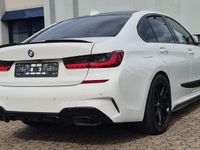 Gebraucht BMW 330 Performance 258 PS (189 kW) 2020 Weiß Limousine