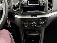Gebraucht VW Sharan 140 PS (102 kW) 2013 Silber Van / Kleinbus