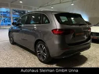 Gebraucht Mercedes B180 Progressive 136 PS (100 kW) 2024 Grau Kleinwagen