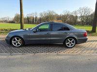 Gebraucht Mercedes E320 224 PS (164 kW) 2007 Grau Limousine