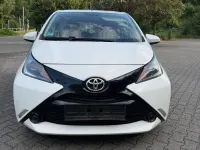 Gebraucht Toyota Aygo 69 PS (50 kW) 2017 Weiß Kleinwagen