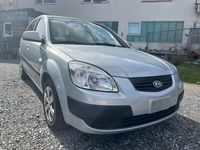 Gebraucht Kia Rio 97 PS (71 kW) 2008 Grau Limousine
