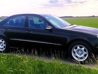 Gebraucht Mercedes E240 Avantgarde 177 PS (130 kW) 2002 Schwarz Limousine