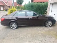 Gebraucht Mercedes E250 204 PS (150 kW) 2009 Braun Limousine