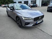 Gebraucht Volvo V60 Plus 197 PS (144 kW) 2025 Silber Kombi