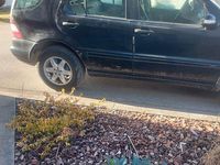 Gebraucht Mercedes ML270 163 PS (119 kW) 2003 Schwarz SUV