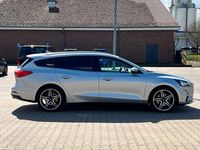 Gebraucht Ford Focus 120 PS (88 kW) 2020 Silber Kombi