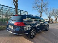 Gebraucht VW Passat Highline 150 PS (110 kW) 2013 Night blue metallic Kombi