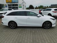 Gebraucht Kia Ceed Platinum 136 PS (100 kW) 2023 Weiß Kleinwagen