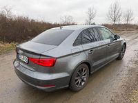 Gebraucht Audi A3 Ambiente 150 PS (110 kW) 2015 Grau Limousine