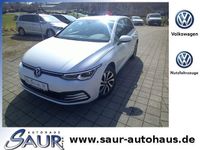 Gebraucht VW Golf VIII Active 110 PS (80 kW) 2022 Oryxweiß perlmutteffekt (metallic) Limousine