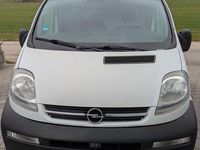 Second-hand Opel Vivaro 101 CP (74 kW) 2006 Alb Monovolum