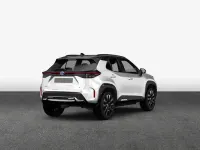 Neu Toyota Yaris Cross 130 PS (95 kW) 2026 Weiß SUV