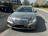 Gebraucht Mercedes E350 265 PS (194 kW) 2011 Grau Kombi