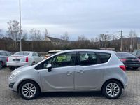 Gebraucht Opel Meriva Active 120 PS (88 kW) 2013 Silber Van / Kleinbus
