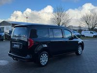 Gebraucht Mercedes T180 Progressive 131 PS (96 kW) 2025 Loparitschwarz metallic Van / Kleinbus