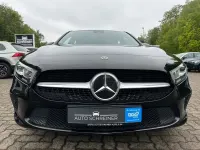 Gebraucht Mercedes A180 136 PS (100 kW) 2022 Kosmosschwarz Limousine