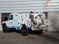 Gebraucht Land Rover Defender 122 PS (89 kW) 2011 Weiß Pickup