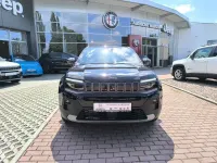Neu Jeep Avenger Altitude 110 PS (80 kW) 2026 Solid black clear coat SUV