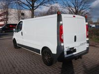 Gebraucht Opel Vivaro 145 PS (106 kW) 2011 Weiß Van / Kleinbus