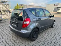 Gebraucht Mercedes A160 82 PS (60 kW) 2011 Grau Kleinwagen