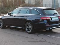 Gebraucht Mercedes E300 AMG 286 PS (210 kW) 2023 Blau Limousine