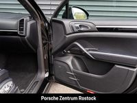 Second-hand Porsche Cayenne Platinum Edition 262 CP (192 kW) 2017 Negru SUV