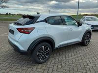 Gebraucht Nissan Juke N-Connecta 114 PS (83 kW) 2025 Pearl white (metallic) SUV