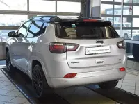 Gebraucht Jeep Compass 241 PS (177 kW) 2022 Glacier met. (vr348) SUV
