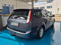 Gebraucht Ford Focus Titanium 109 PS (80 kW) 2011 Grau Kombi