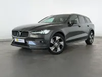 Gebraucht Volvo V60 CC Pro 197 PS (144 kW) 2022 Pine grey Kombi
