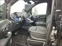 Gebraucht Mercedes V300 Avantgarde 237 PS (174 kW) 2024 Schwarz Van / Kleinbus