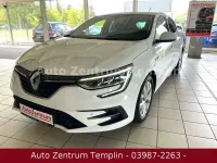 Gebraucht Renault Mégane 158 PS (116 kW) 2021 Weiß Limousine