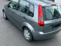 Gebraucht Ford Fiesta 101 PS (74 kW) 2003 Silber Kleinwagen