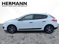 Gebraucht Renault Mégane Authentique 101 PS (74 kW) 2013 Weiß Limousine