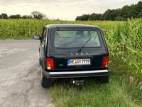 Gebraucht Lada Taiga 83 PS (61 kW) 2017 Grün SUV