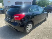 Gebraucht Mercedes A180 109 PS (80 kW) 2015 Schwarz Kleinwagen