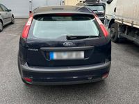 Gebraucht Ford Focus 75 PS (55 kW) 2006 Blau Kleinwagen