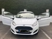 Gebraucht Ford Fiesta 105 PS (77 kW) 2016 Weiß Kleinwagen