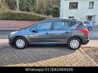 Gebraucht Peugeot 207 Tendance 73 PS (53 kW) 2008 Grau Kombi