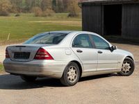 Gebraucht Mercedes C220 150 PS (110 kW) 2003 Silber Limousine